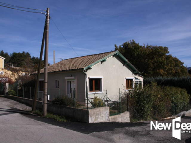 Joli plain pied à Noyers sur Jabron (04) — photo du bien
