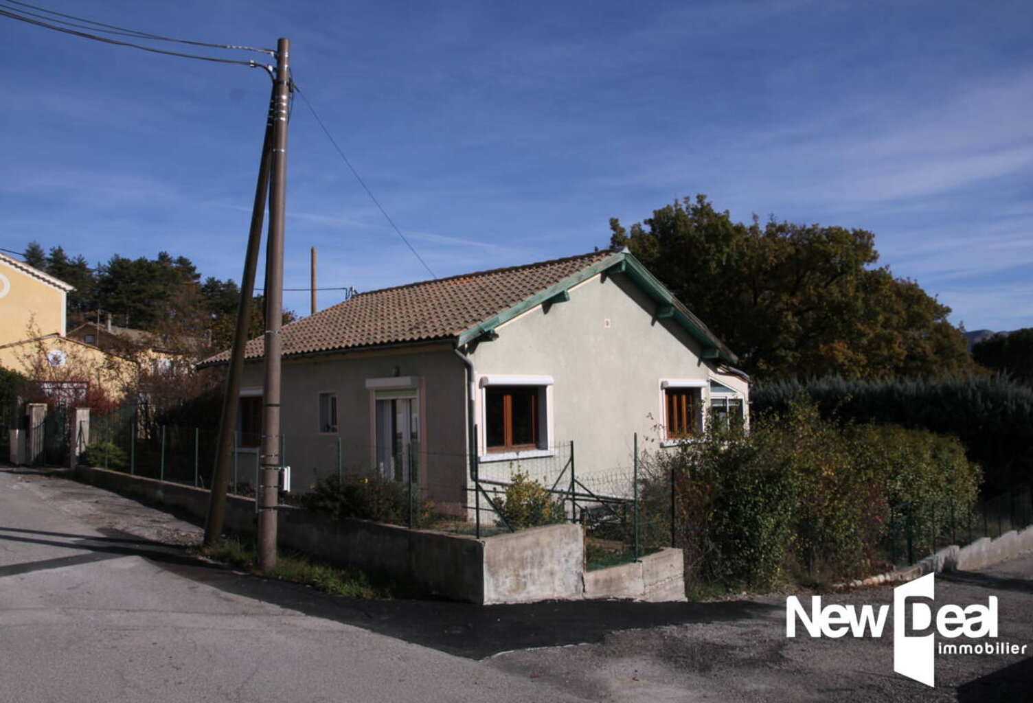 Joli plain pied à Noyers sur Jabron (04) — photo 1