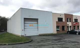 Local industriel  299 m² à louer à Noisiel (77186)