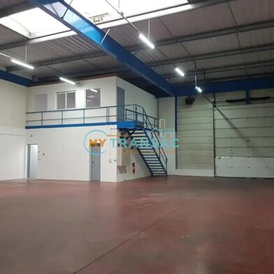 Local industriel  4591 €