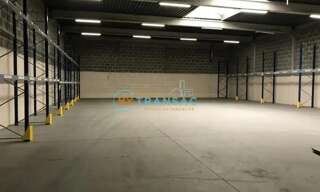 Local industriel  630 m² à louer à Noisy-le-Grand (93160)