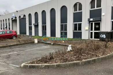 Local industriel  9183 €