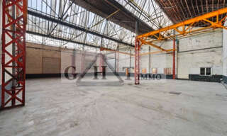 Local industriel  828 m² à louer à Villeneuve-la-Garenne (92390)