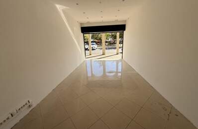 À Saint Gilles centre, à louer Local de 24m2 — photo du bien