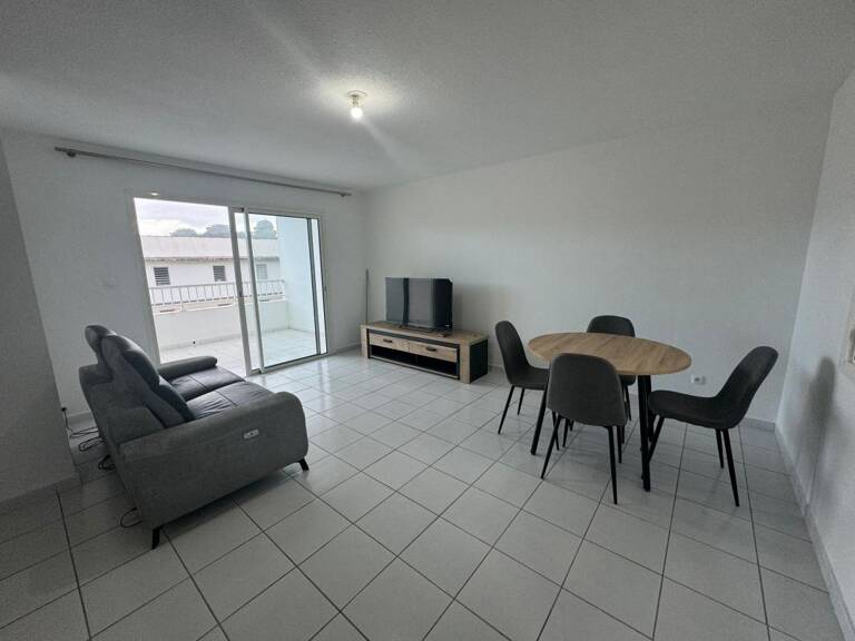 Appartement T3 meublé à Louer, Le Lamentin — photo 1