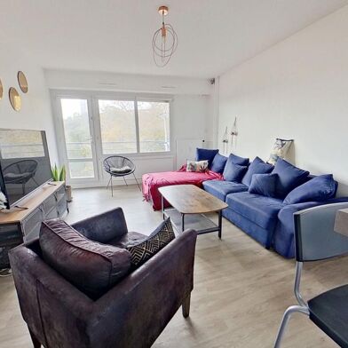 Appartement 4 pièces 240000 €