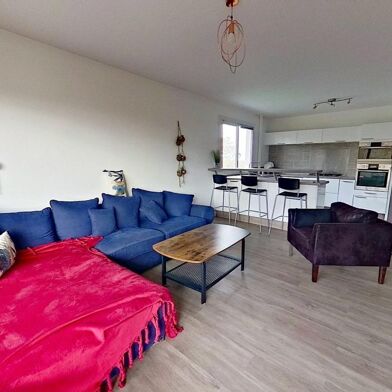 Appartement 4 pièces 240000 €