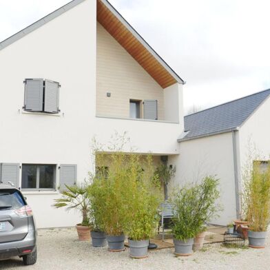 Maison 5 pièces 1349 €