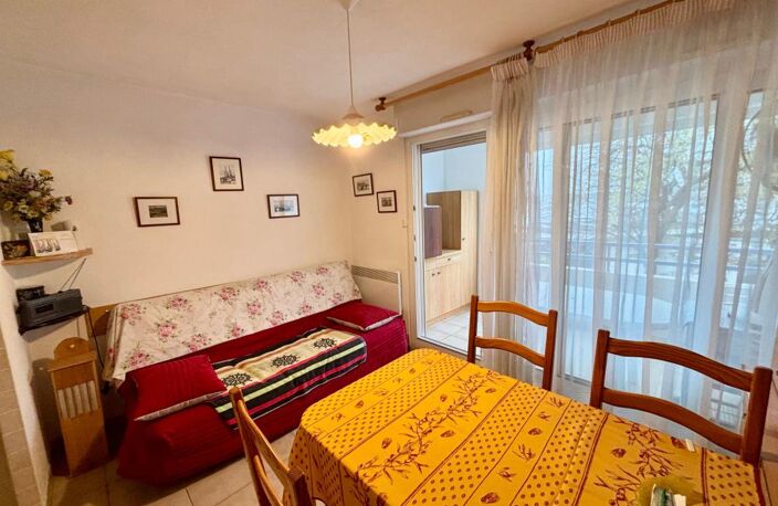 À VENDRE : T2, TERRASSE, PARKING et VUE ÉTANG — photo 3
