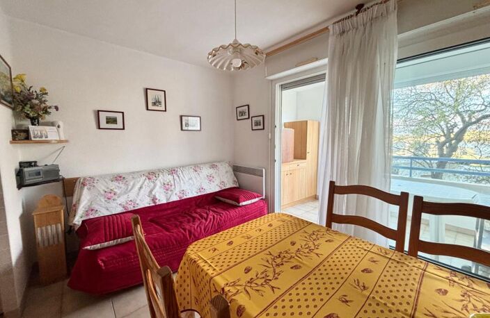 À VENDRE : T2, TERRASSE, PARKING et VUE ÉTANG — photo 5