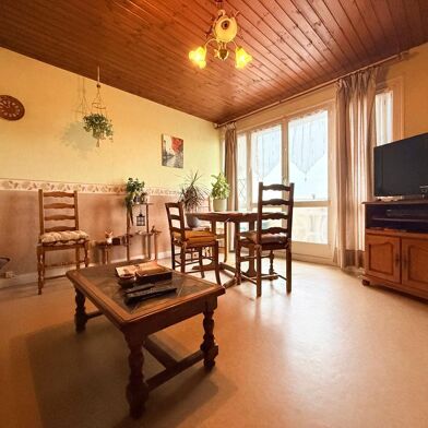 Appartement 4 pièces 99000 €