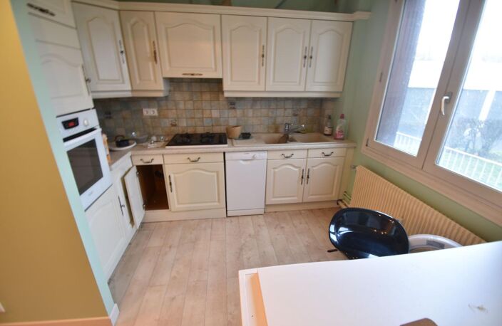 Appartement rénové à Vendre — photo 2