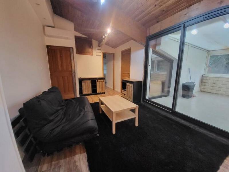 Location T2 34 m² à Caluire-Et-Cuire 862 ¤ CC /mois