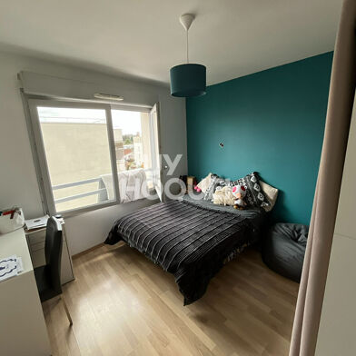 Appartement 4 pièces 525 €