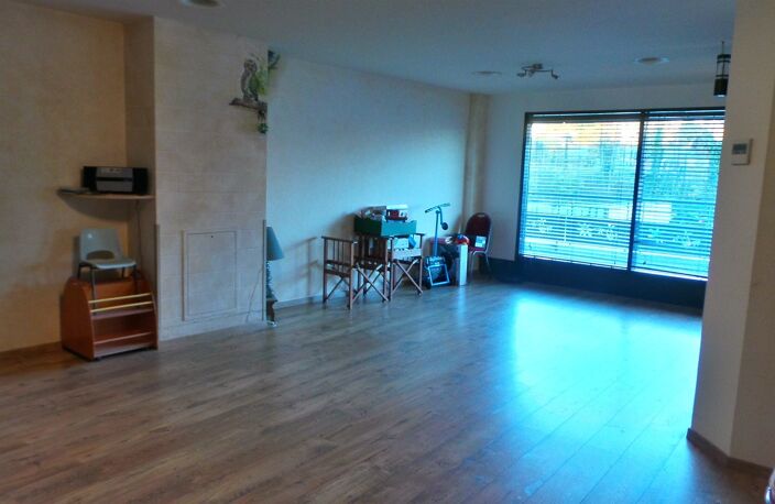Bureau ou cabinet médical de 84 m² à Aix les Bains — photo 5