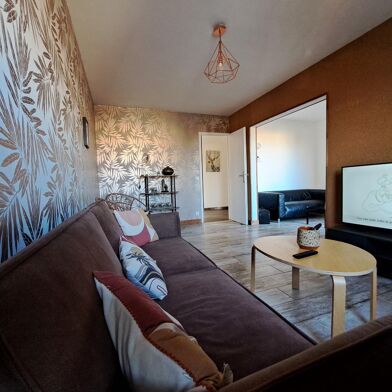 Appartement 5 pièces 166000 €