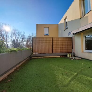 Appartement 5 pièces 166000 €