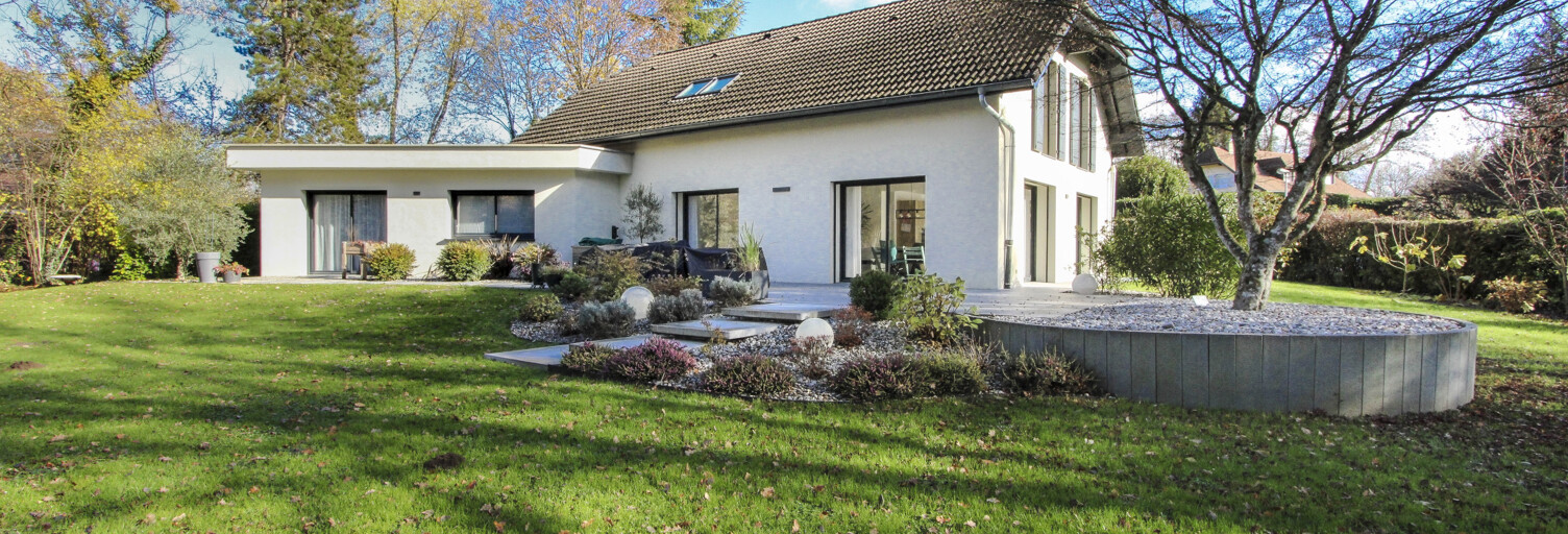 Maison 6 Pièces 215 m² à vendre à Saint-Genis-Pouilly (01630)