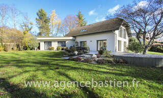 Maison 6 Pièces 217 m² à vendre à Saint-Genis-Pouilly (01630)