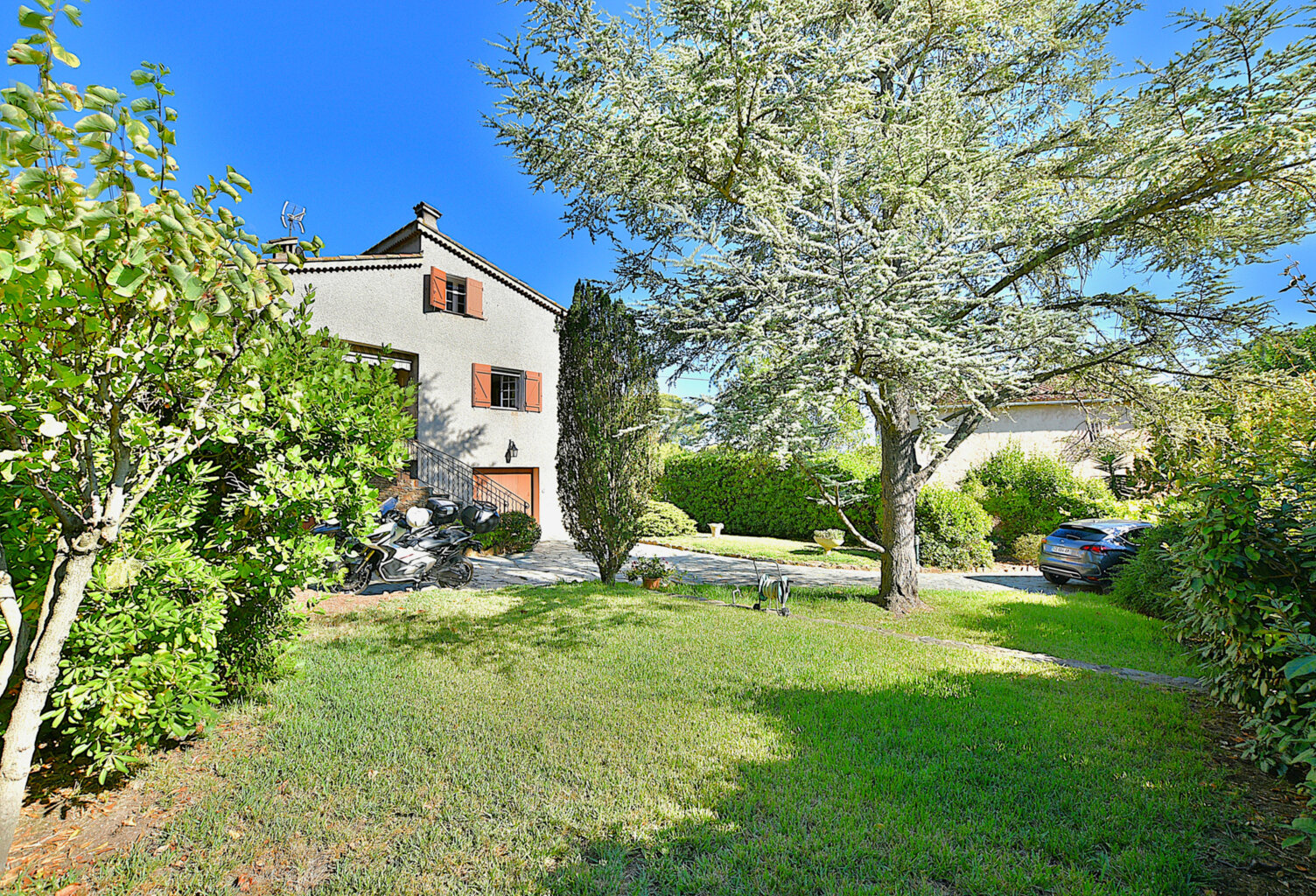 VILLA 5 CHAMBRES — photo 1