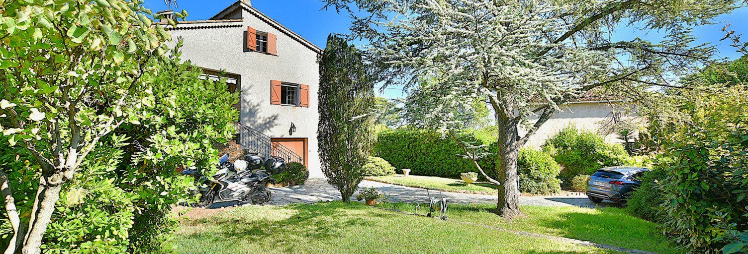 Maison 7 Pièces 219 m² à vendre à La Garde (83130)