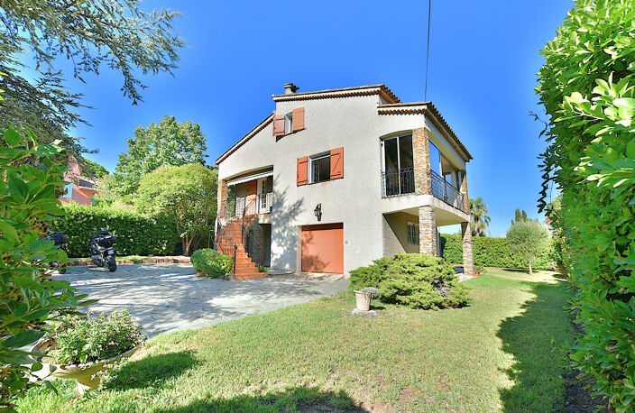 VILLA 5 CHAMBRES — photo 3