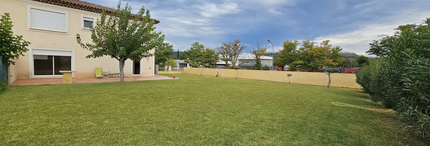 Immeuble  8700 m² à vendre à Rognac (13340)