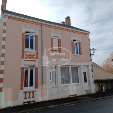 Appartement 7 pièces 74900 €