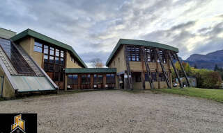 Local industriel 10 Pièces 383 m² à vendre à Mens (38710)