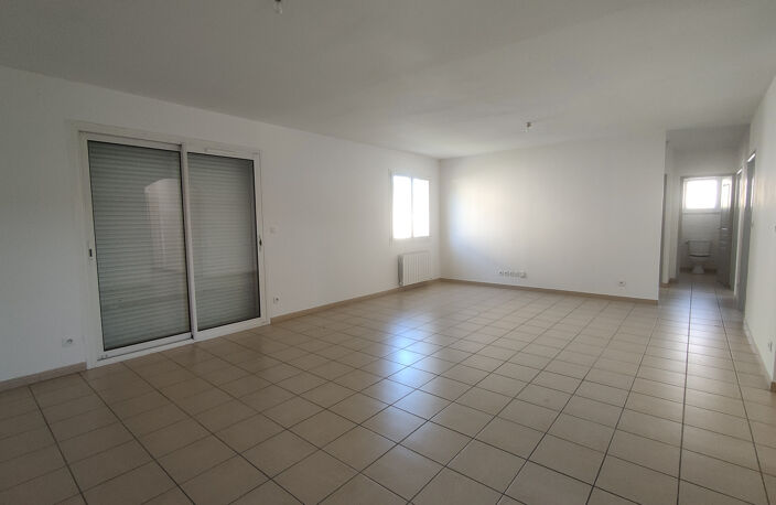 MAISON PLAINPIED AVEC TERRAIN ST SERNIN — photo 3