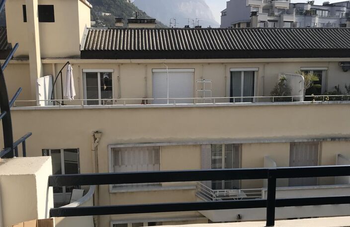 Vente appartement 2 pièces 52 m² Grenoble (38000) — photo 2