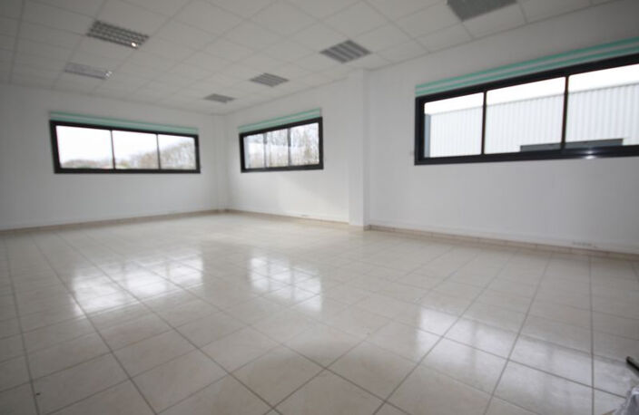 A LOUER - Plateau de bureaux 200m2 - CASTANET-TOLOSAN — photo 4
