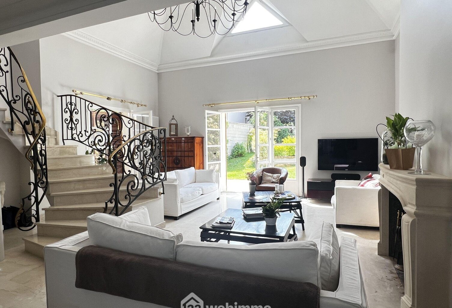 Maison - 190m² - Thiais — photo 1