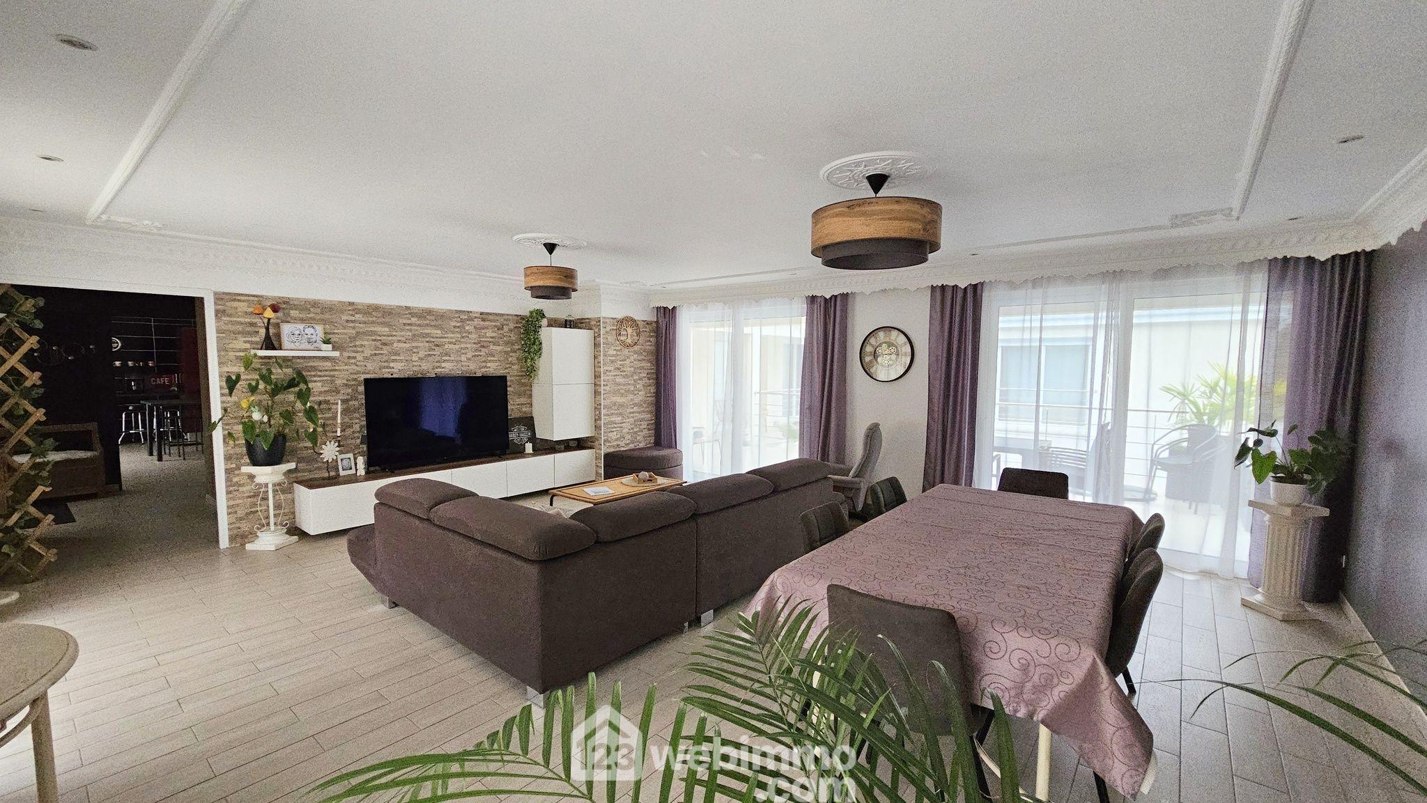 Photo Maison - 200m² - La Chapelle-la-Reine image 3/4