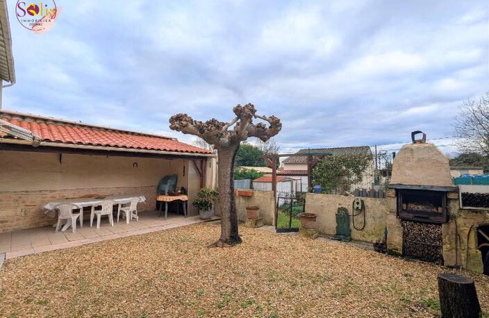 Vente maison 6 pièces 230 m² Burie (17770) — photo 2