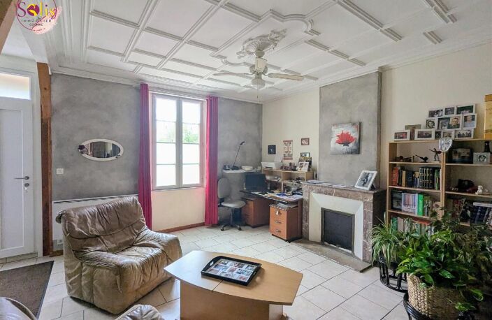 Vente maison 6 pièces 230 m² Burie (17770) — photo 4