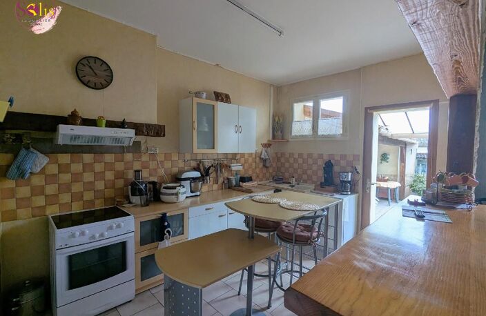 Vente maison 6 pièces 230 m² Burie (17770) — photo 5