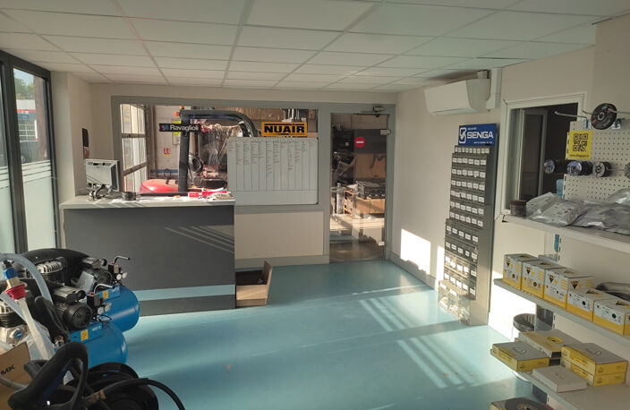 AUXERRE - 9 RUE DU MOULIN DU PRESIDENT - BATIMENT DE 370M²  - TERRAIN DE 772M²- PARKING — photo 5