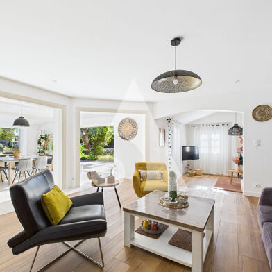 Maison 7 pièces 499000 €