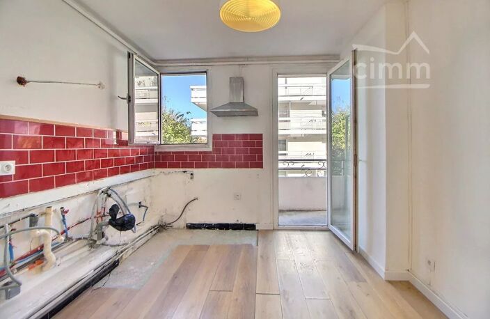 A VENDRE - MONTPELLIER, appartement T4 de 60,39 m² avec deux bal — photo 3