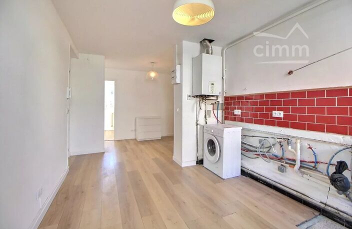 A VENDRE - MONTPELLIER, appartement T4 de 60,39 m² avec deux bal — photo 5