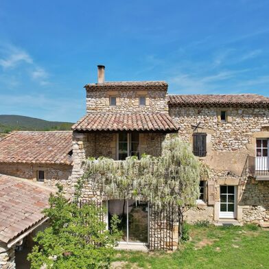 Maison 7 pièces 749000 €