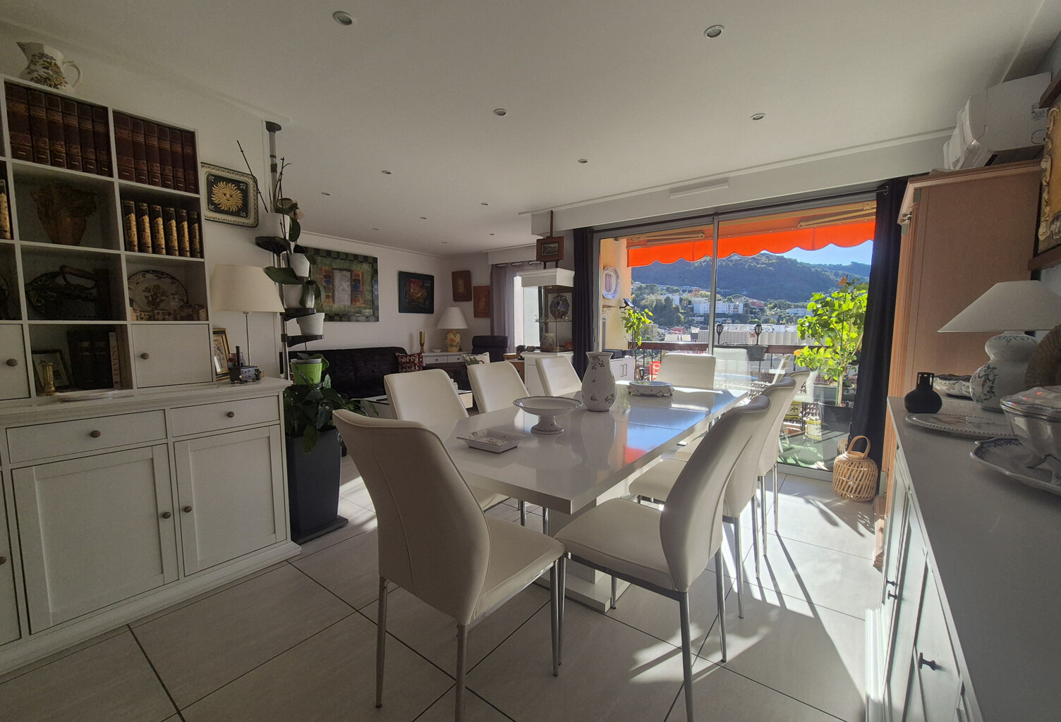 Appartement 3 pièces -- 78 m2 -- La Trinité (06340) — photo 1