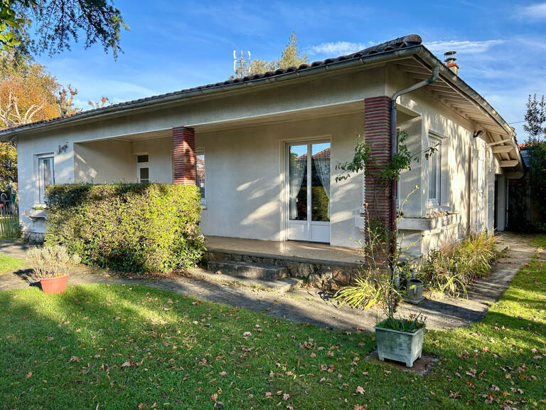 Arès, Maison 4 pièces moins de 100 mètres du bassin — photo 1