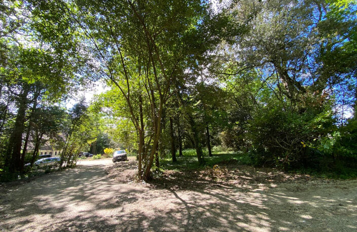 TERRAIN CONSTRUCTIBLE 1500 M2 - PROCHE ECOLES - PISCINABLE — photo 4