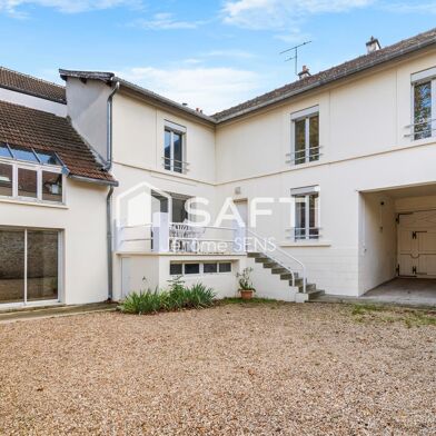 Maison 9 pièces 890000 €