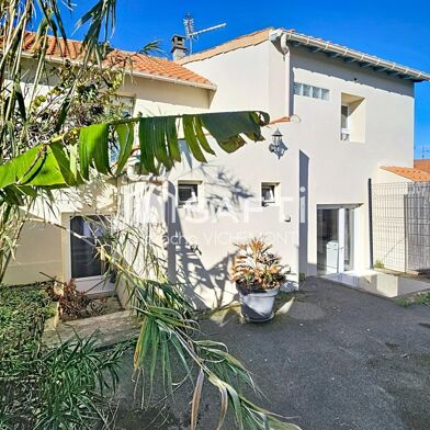 Maison 5 pièces 325500 €