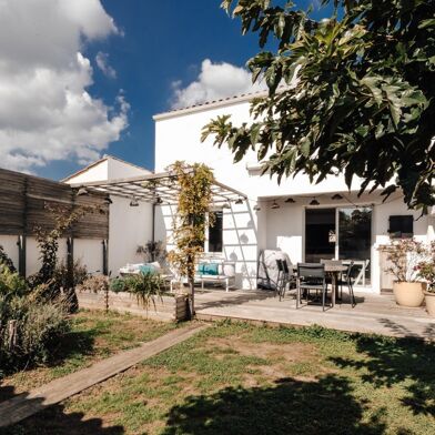 Maison 8 pièces 555000 €