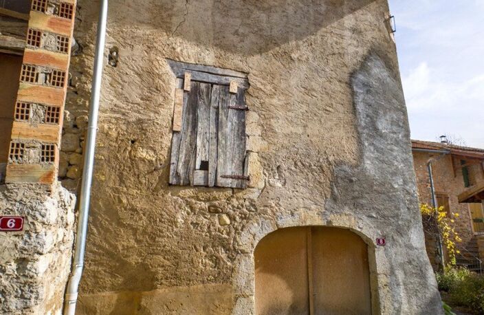 Immeuble anciennement à usage agricole — photo 3