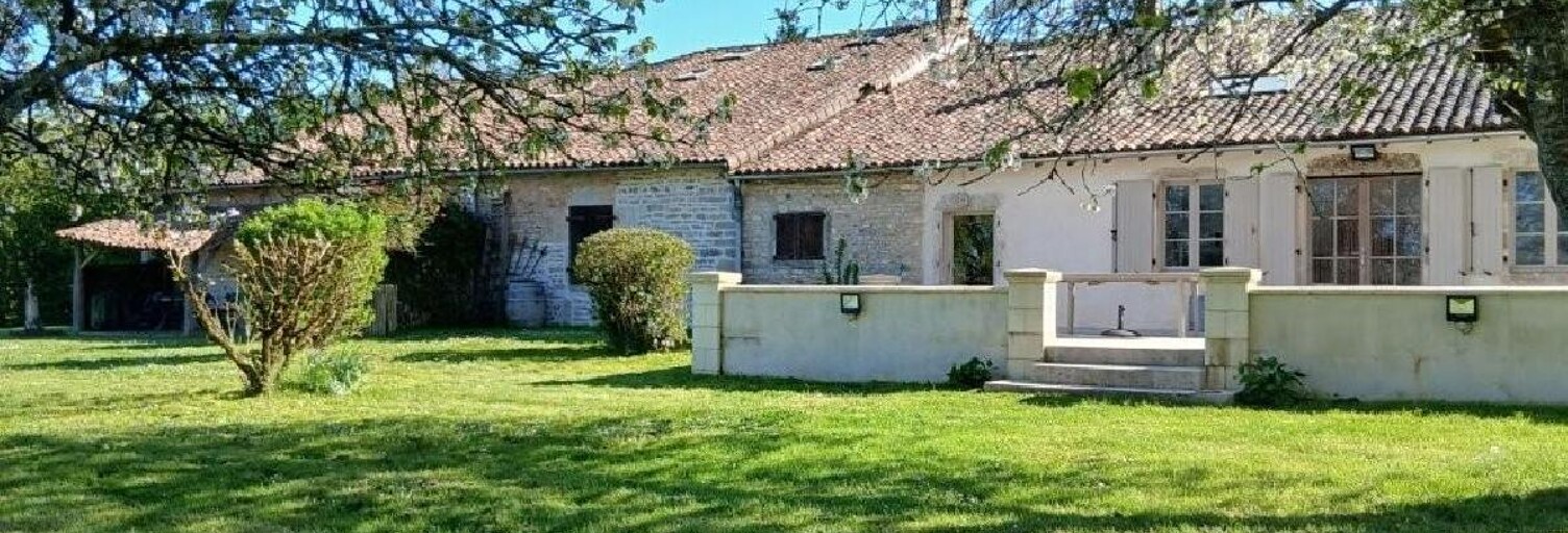 Maison 10 Pièces 322 m² à vendre à Charroux (86250)